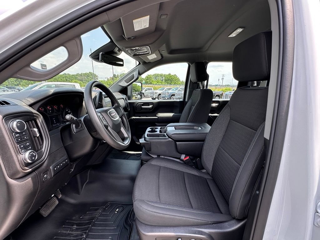 Used 2024 GMC Sierra 2500 Pro w/ 1SA Pro Safety Plus Package AWD/4WD image 18