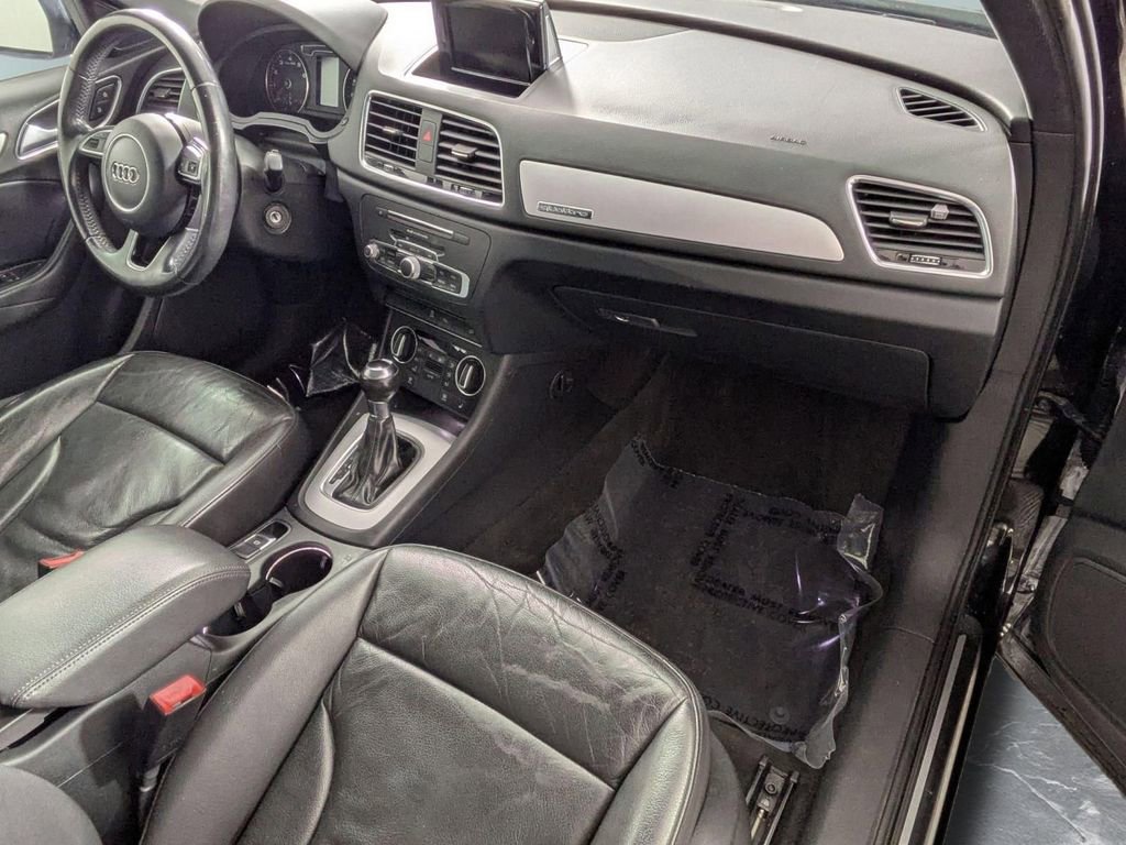Used 2018 Audi Q3 2.0T Premium image 29