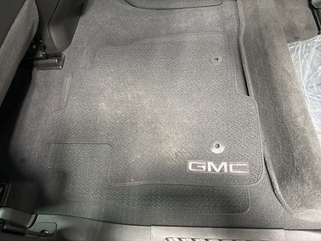 Used 2024 GMC Sierra 1500 Denali w/ Denali Reserve Package image 21