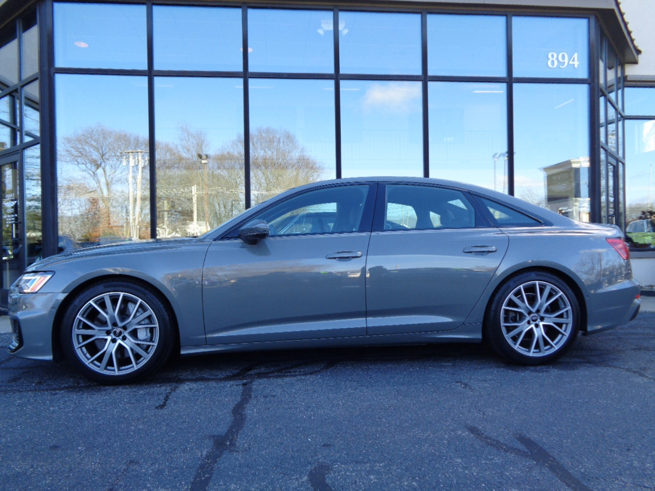Used 2023 Audi A6 Premium Plus image 8