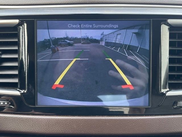 Used 2017 Chrysler Pacifica Touring-L Plus image 13