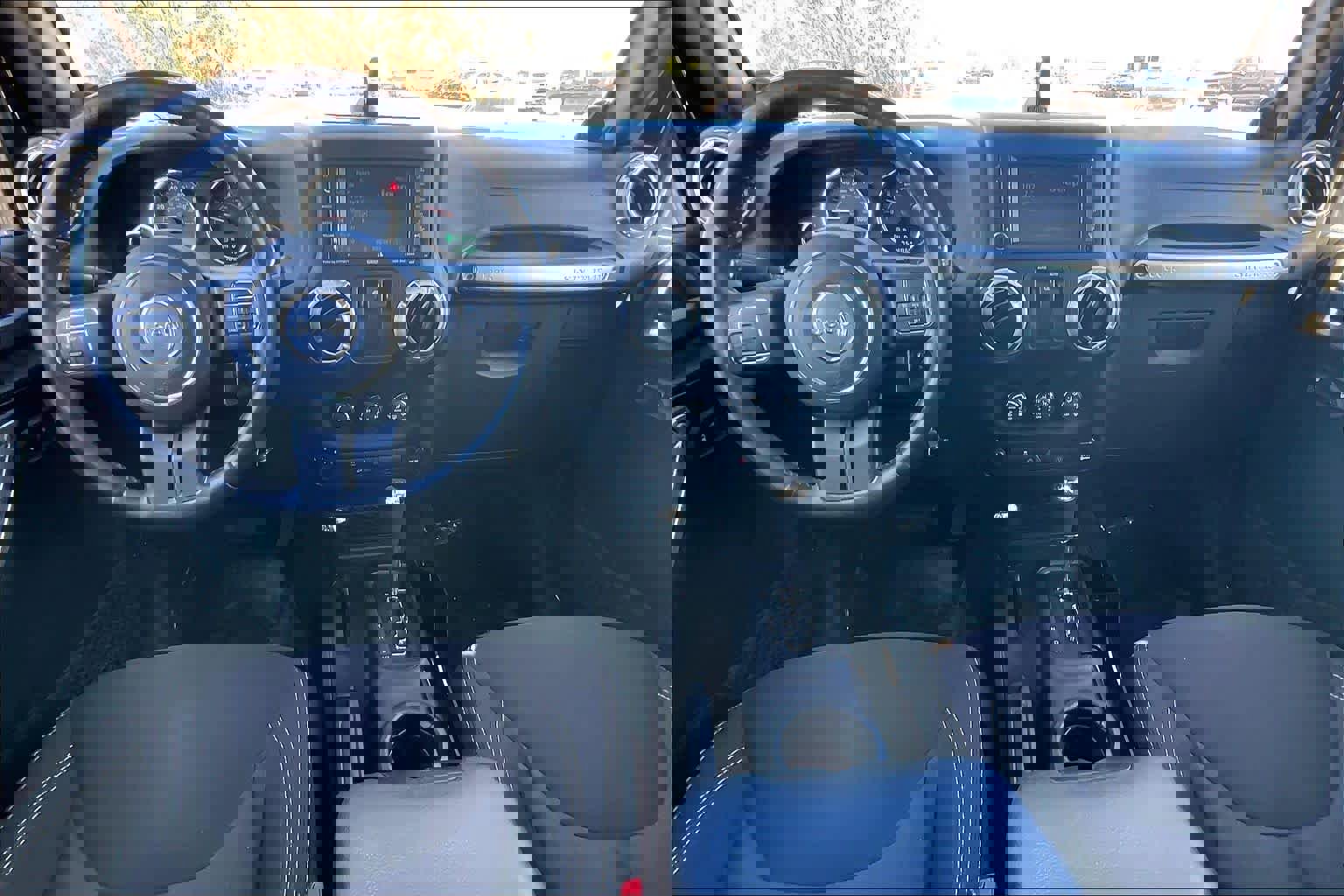 Used 2014 Jeep Wrangler Sahara w/ Dual Top Group image 15