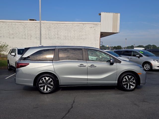 Used 2025 Honda Odyssey EX-L image 2