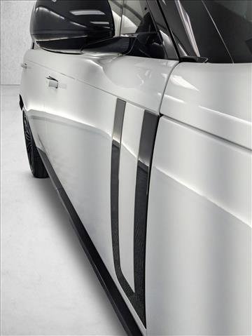 New 2026 Land Rover Range Rover Long Wheelbase SE image 21