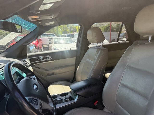 Used 2012 Ford Explorer XLT AWD/4WD image 13