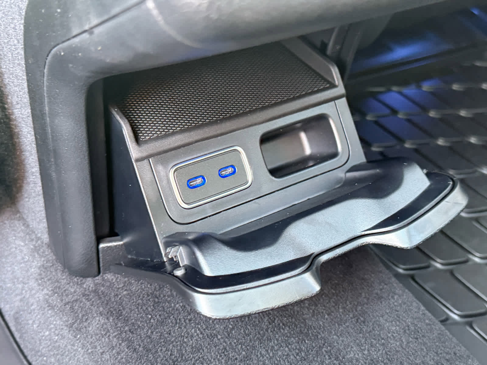 New 2026 Mercedes-Benz GLS 450 4MATIC image 33