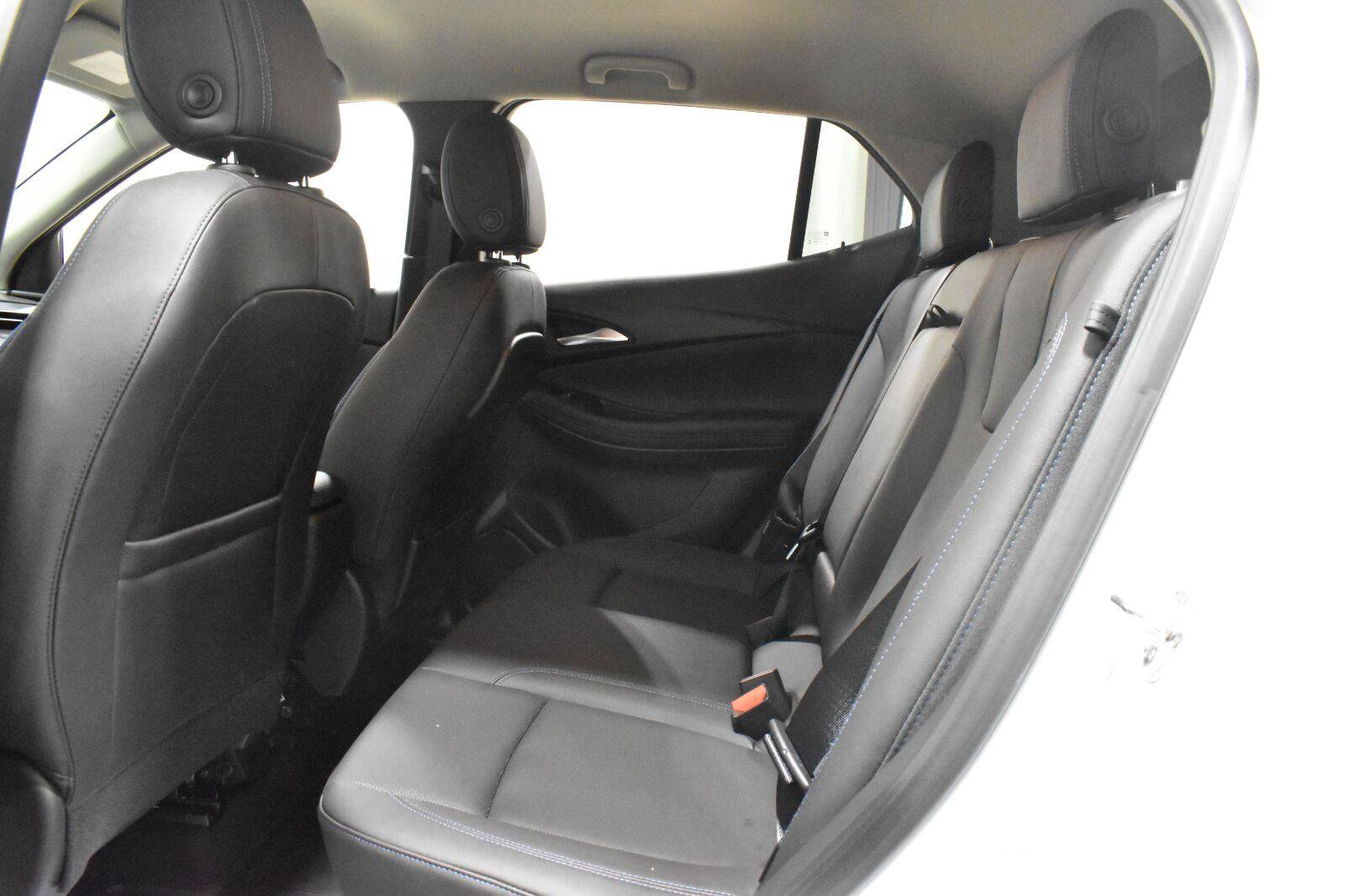 Used 2026 Buick Encore GX Sport Touring w/ Comfort Package FWD image 4