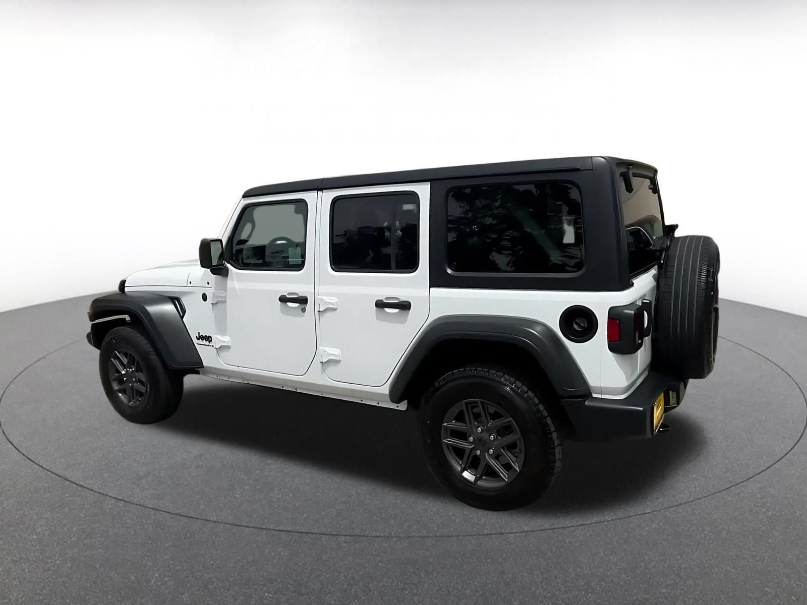 Used 2025 Jeep Wrangler Unlimited Sport AWD/4WD image 11