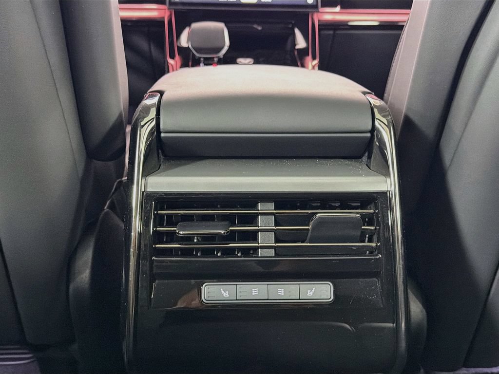 Certified 2024 Land Rover Range Rover Sport SE AWD/4WD image 27