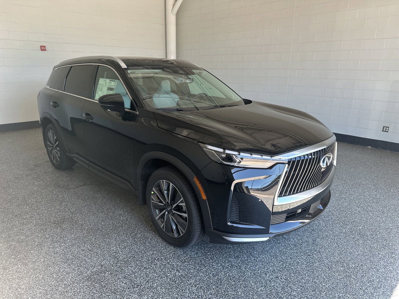 New 2027 INFINITI QX60 Luxe AWD/4WD image 4