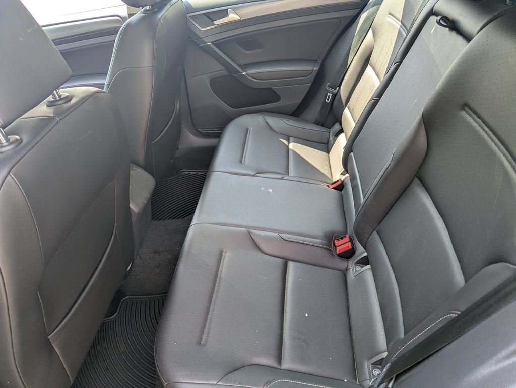 Used 2020 Volkswagen Golf 4-Door FWD image 6