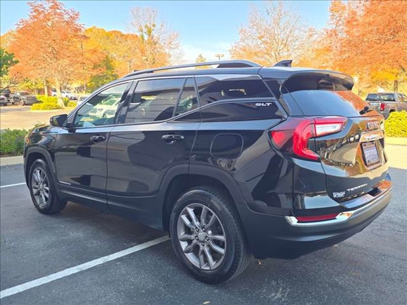 Certified 2023 GMC Terrain SLT image 27