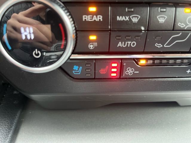 Used 2021 Ford Expedition XLT image 15