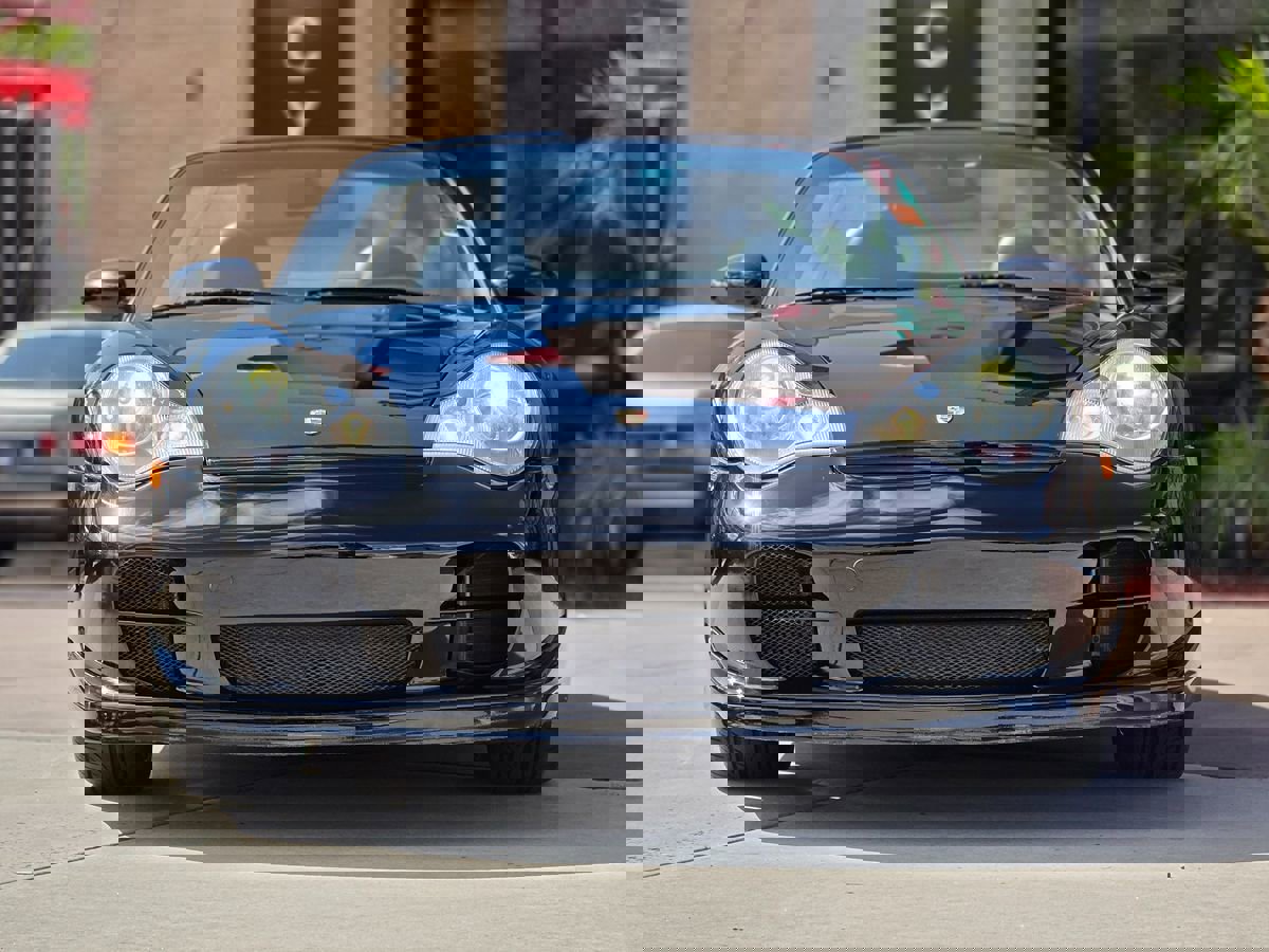 Used 2004 Porsche 911 Carrera image 6