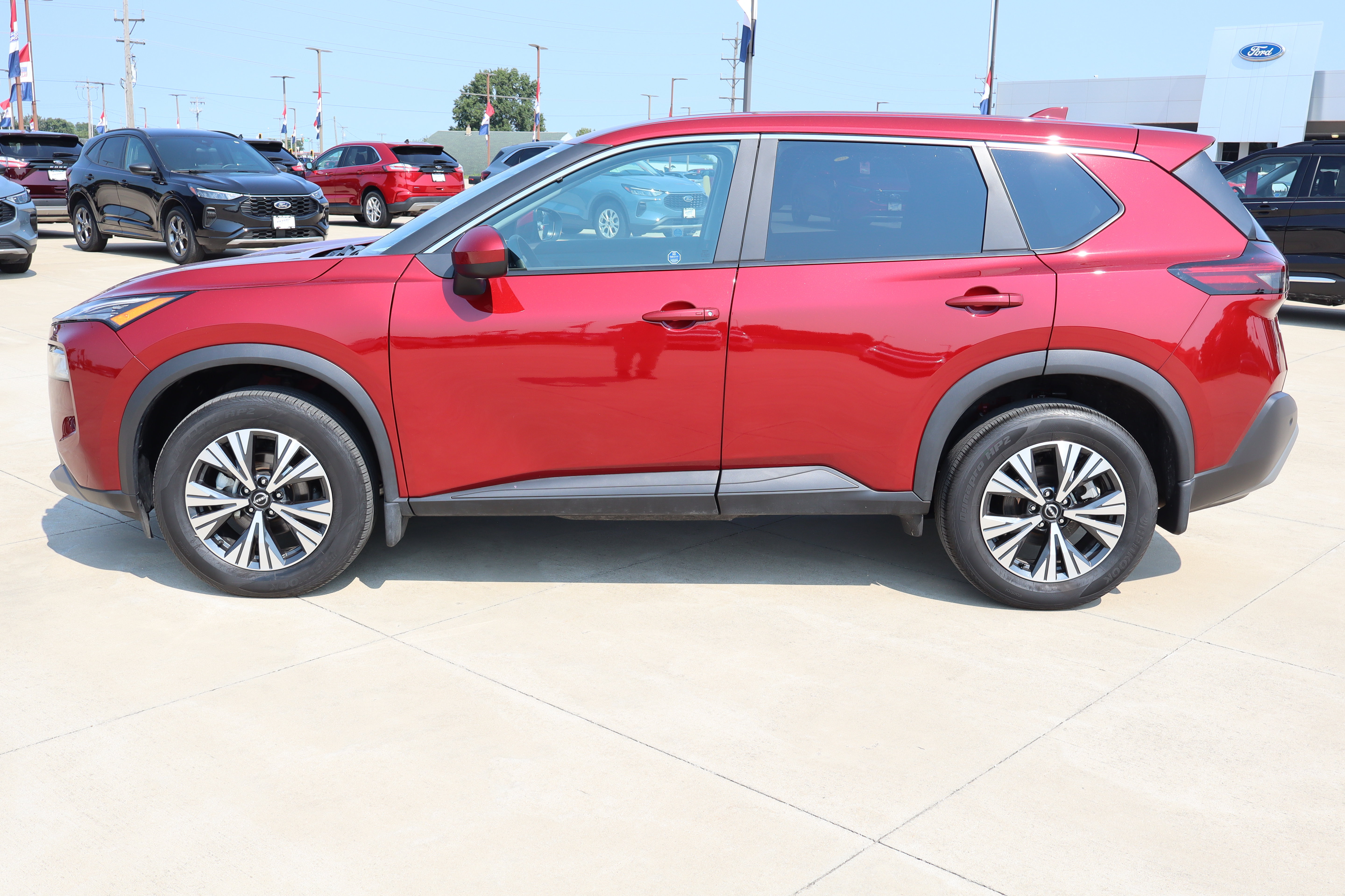 Used 2023 Nissan Rogue SV AWD/4WD image 8