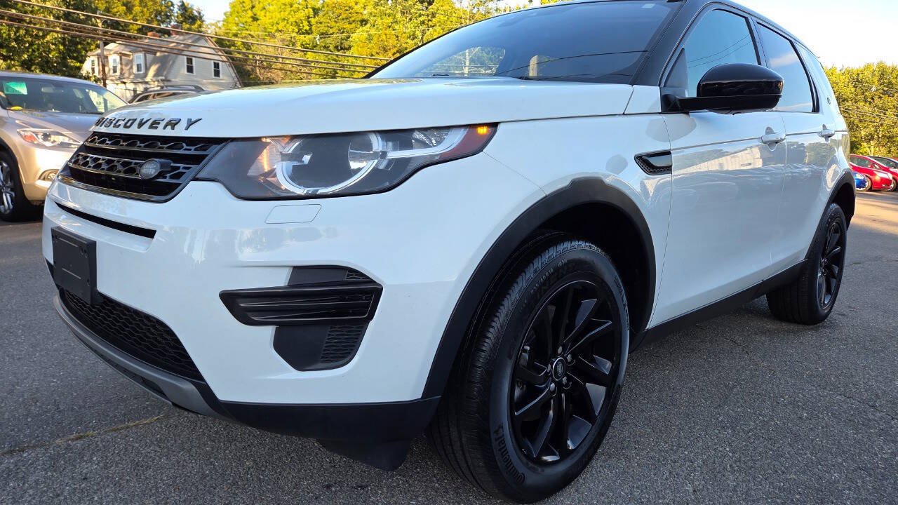 Used 2017 Land Rover Discovery Sport SE AWD/4WD image 7