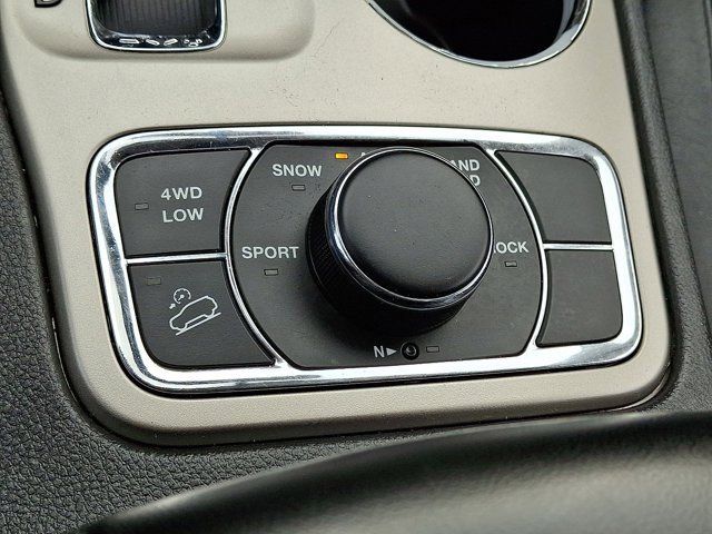 Used 2012 Jeep Grand Cherokee Laredo image 29