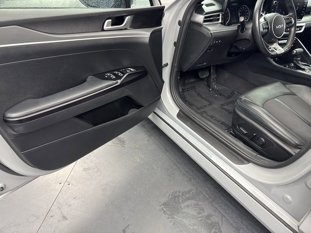 Used 2024 Kia K5 GT-Line image 29
