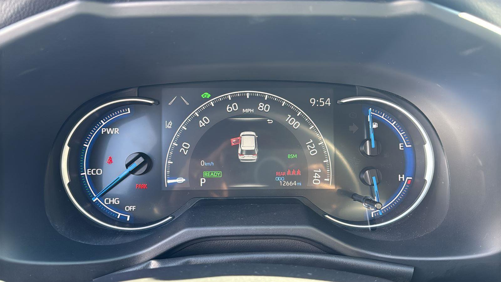 Certified 2025 Toyota RAV4 SE image 10