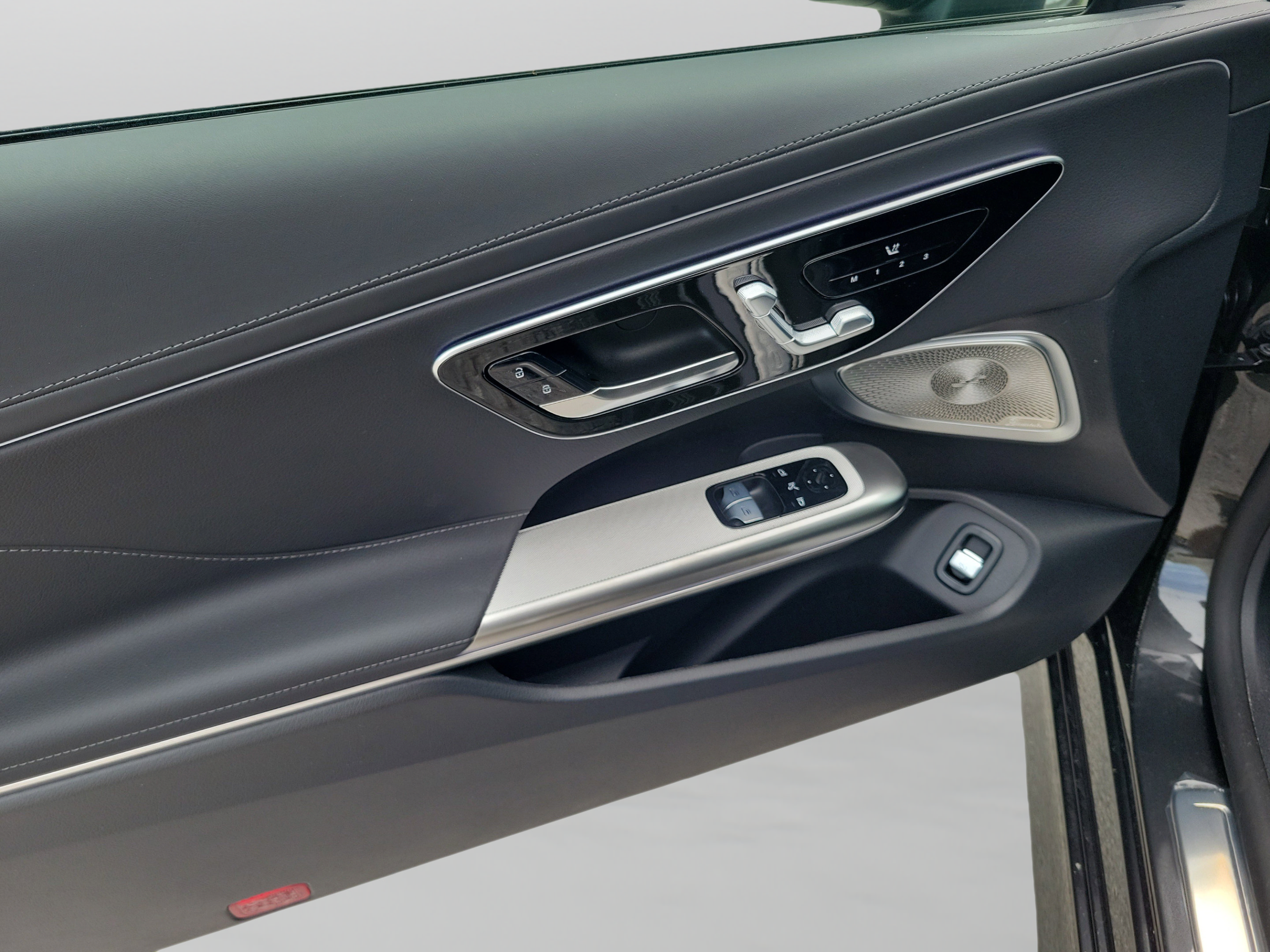 New 2026 Mercedes-Benz CLE 300 4MATIC Coupe image 7