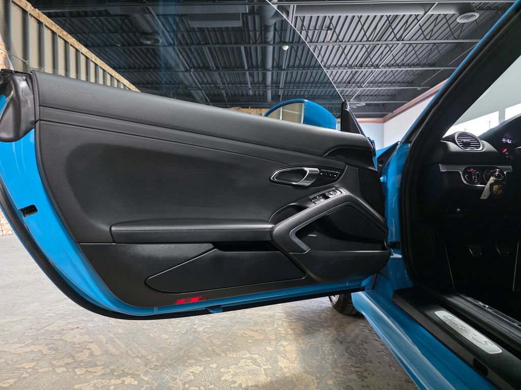 Used 2017 Porsche 718 Cayman S image 15
