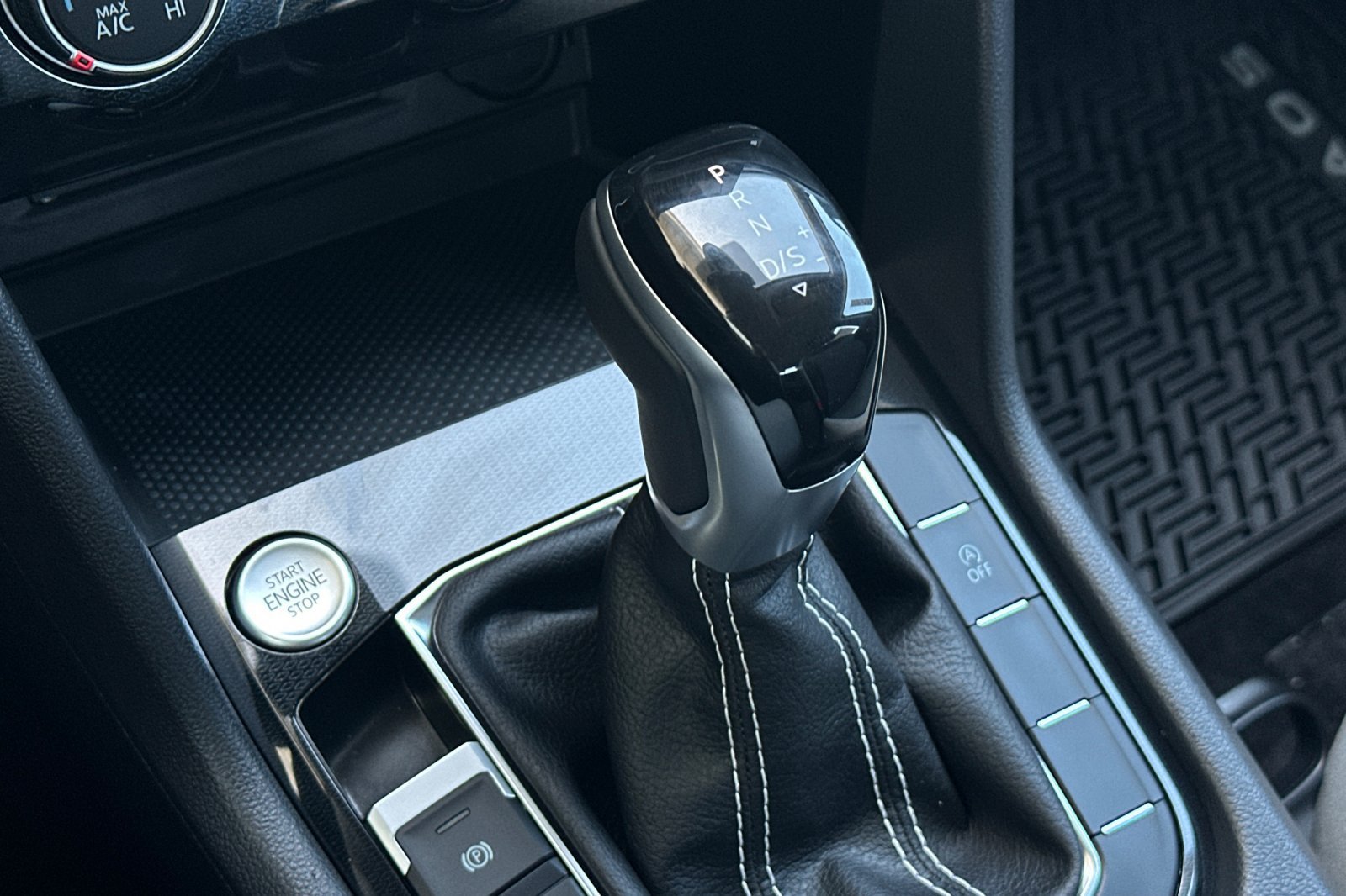 New 2026 Volkswagen Taos S FWD image 19