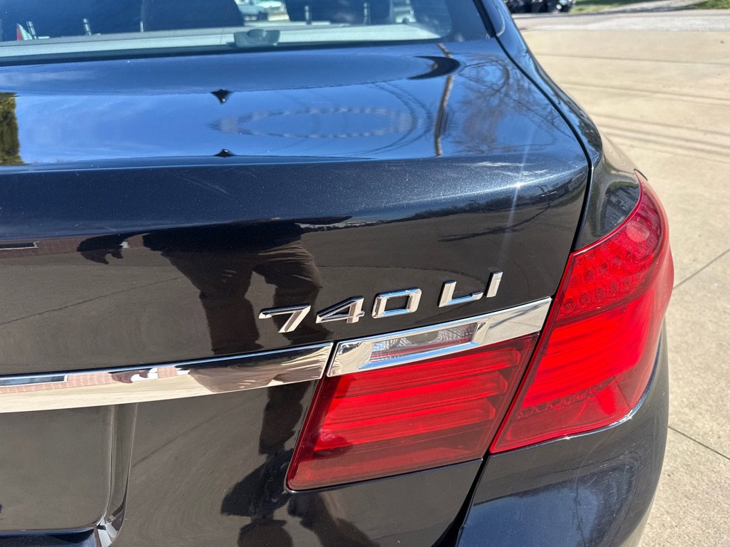 Used 2014 BMW 740Li xDrive image 21