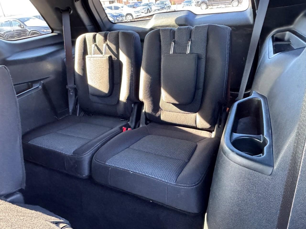 Used 2018 Ford Explorer XLT w/ Equipment Group 201A image 11