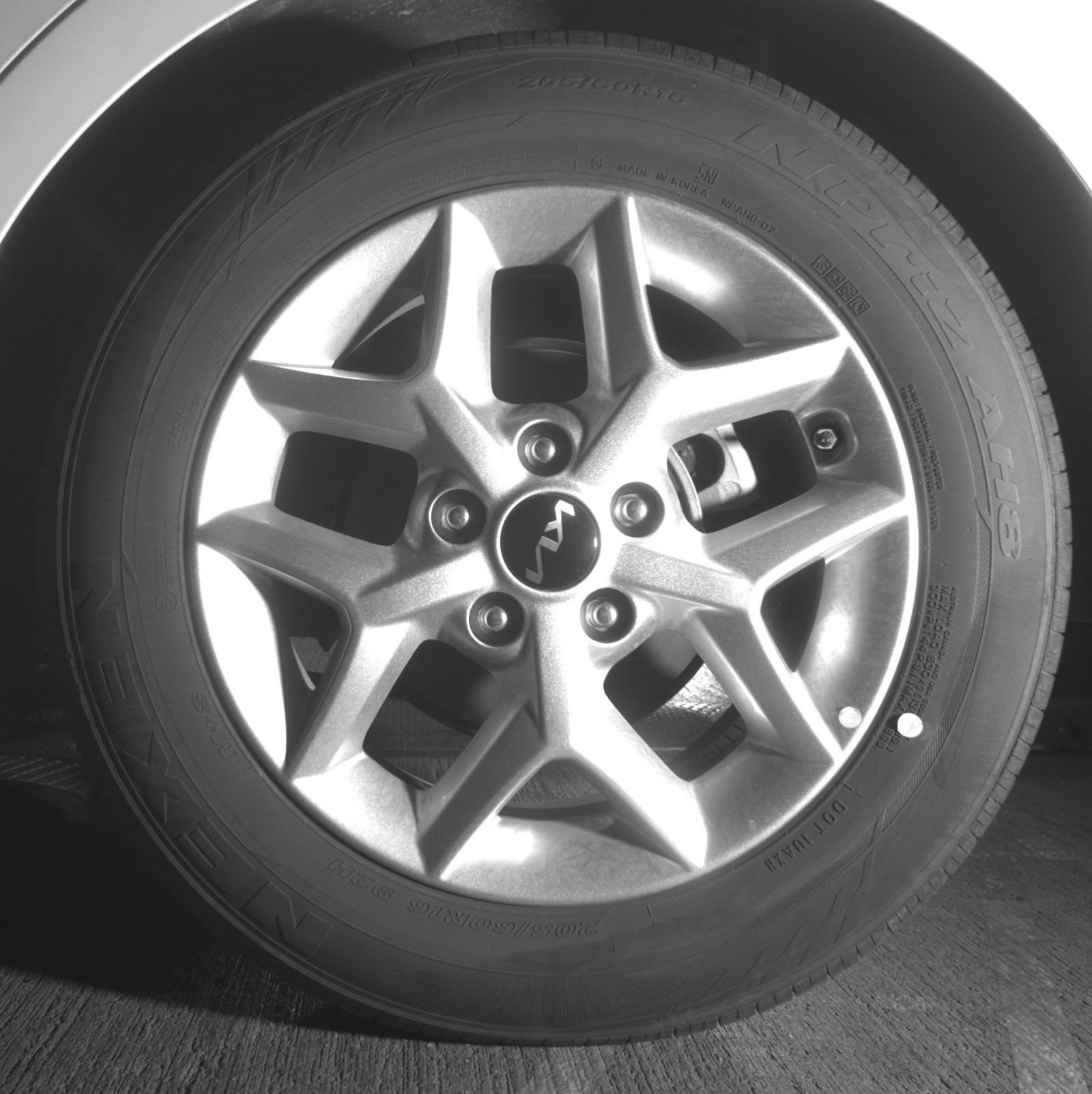 Used 2025 Kia Soul LX w/ LX Technology Package FWD image 17