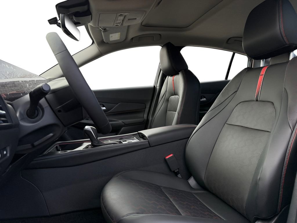 New 2026 Nissan Sentra SR w/ SR Premium Package FWD image 9