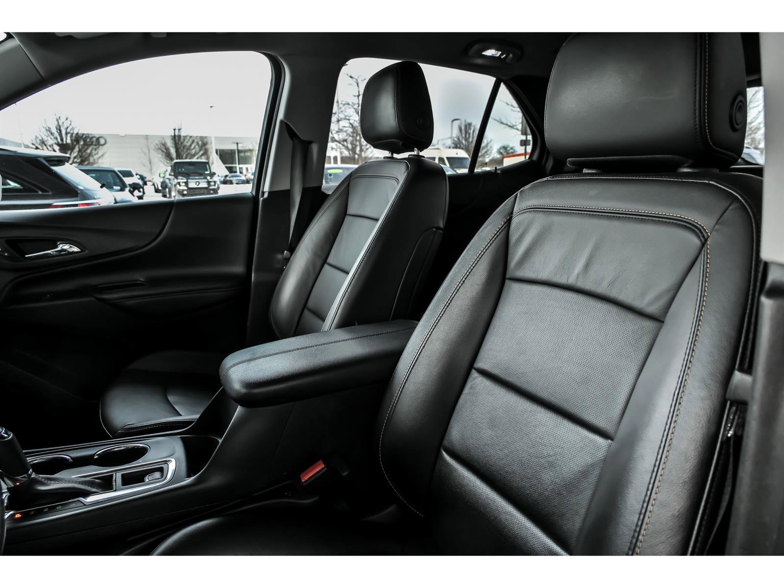 Used 2019 Chevrolet Equinox Premier image 12