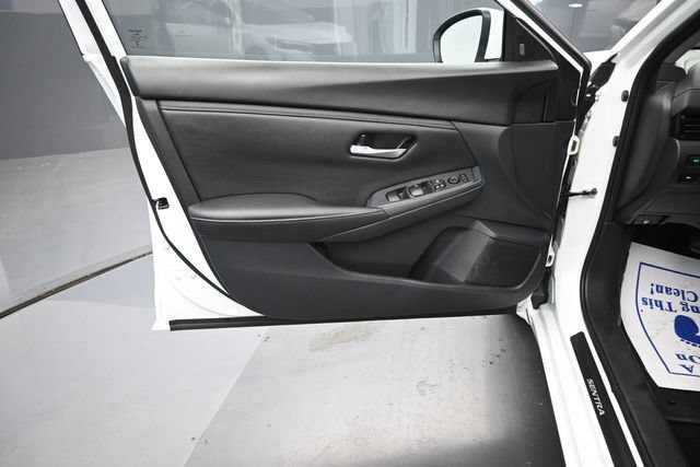 Used 2025 Nissan Sentra SV w/ All-Weather Package FWD image 9