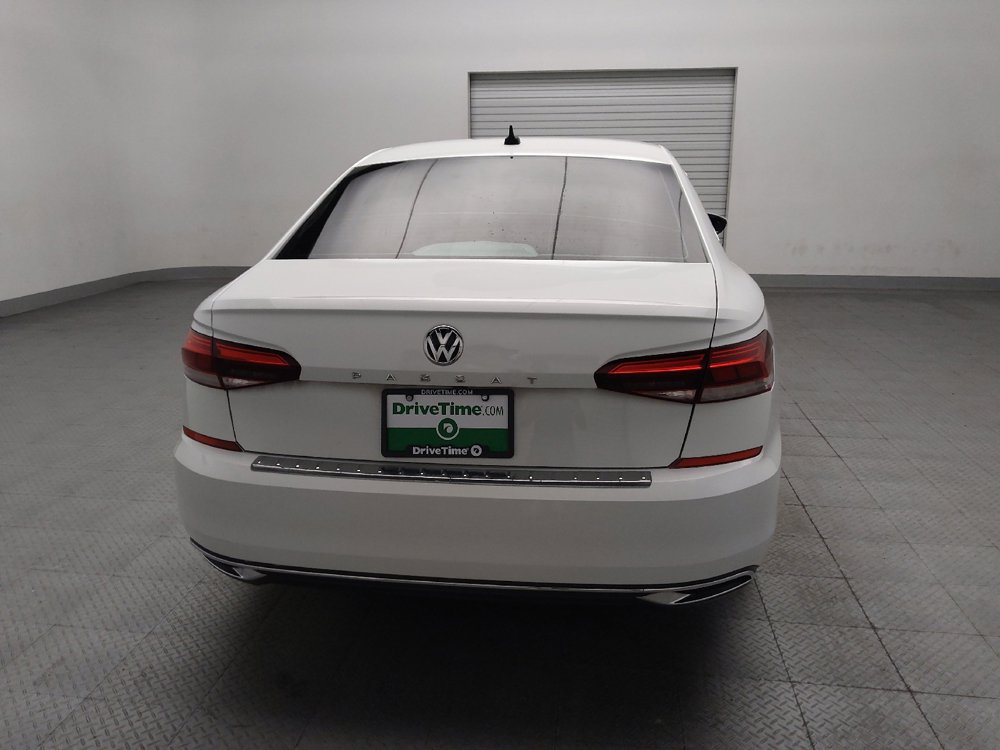 Used 2022 Volkswagen Passat 2.0T SE FWD image 7