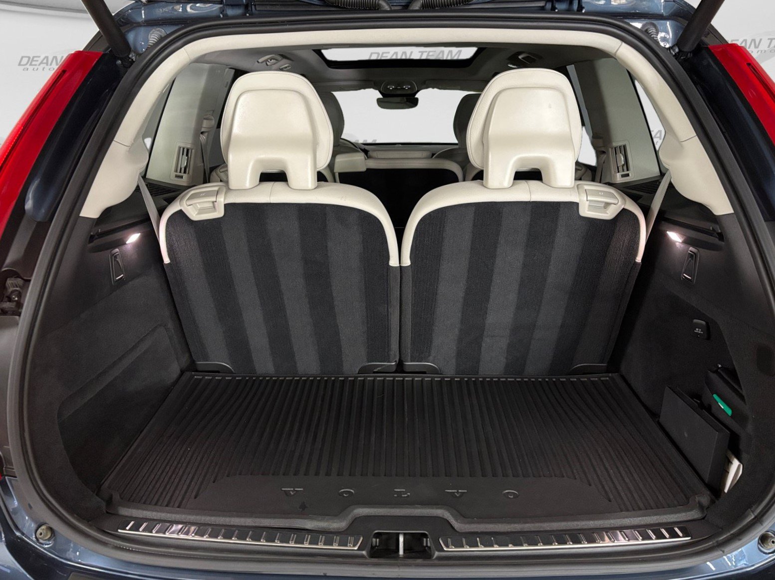 Used 2024 Volvo XC90 B5 Plus w/ Protection Package Premier AWD/4WD image 18