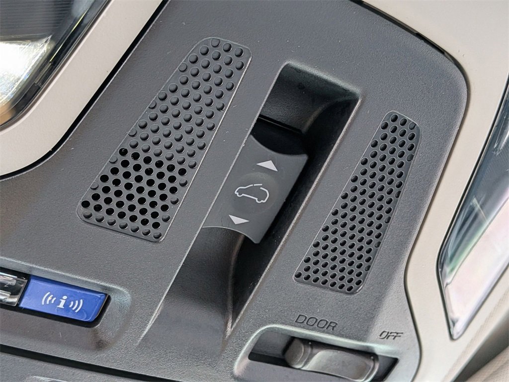 Used 2020 Subaru Outback Premium image 19