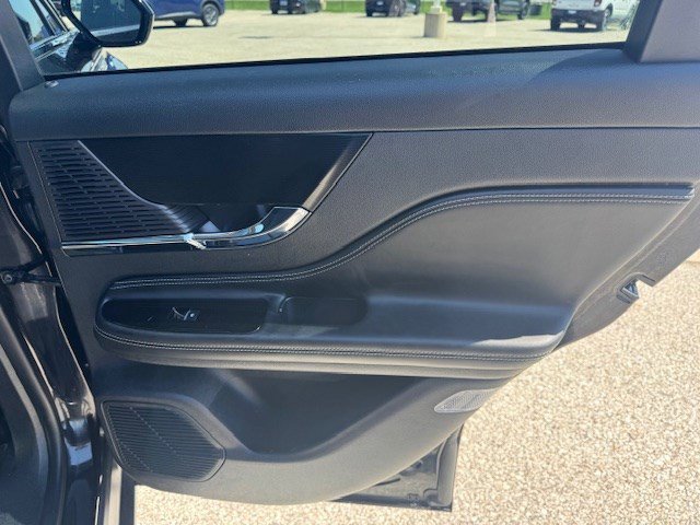 Used 2020 Lincoln Corsair FWD w/ Premium Package image 38