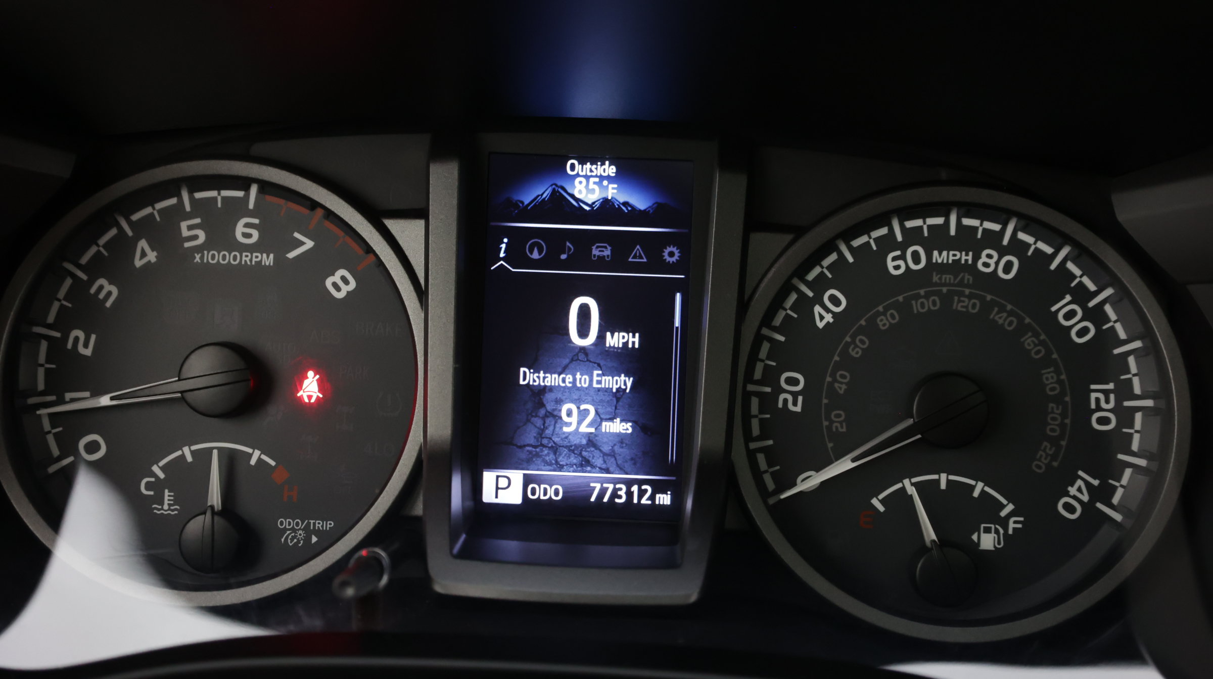 Used 2018 Toyota Tacoma TRD Sport AWD/4WD image 28