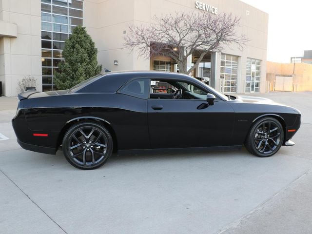 Used 2022 Dodge Challenger R/T w/ Blacktop Package image 6