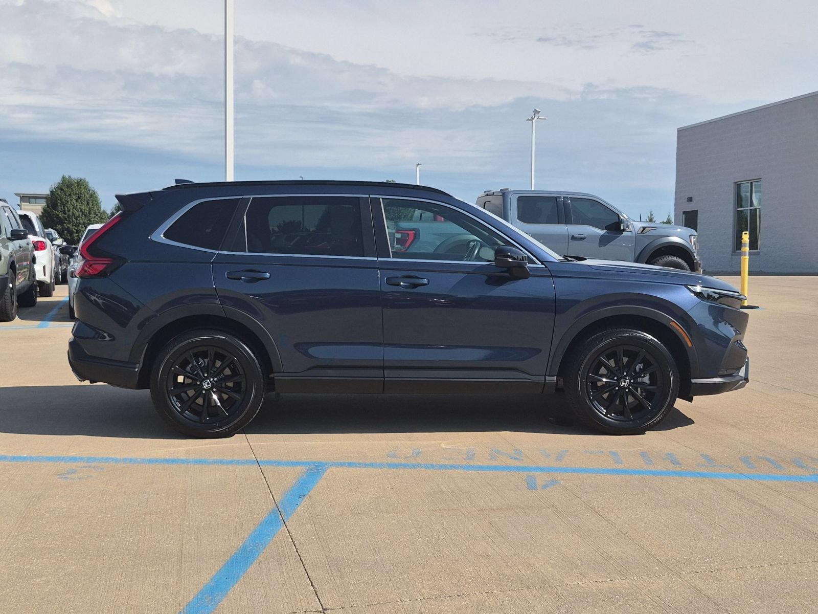 Certified 2024 Honda CR-V Sport-L image 6