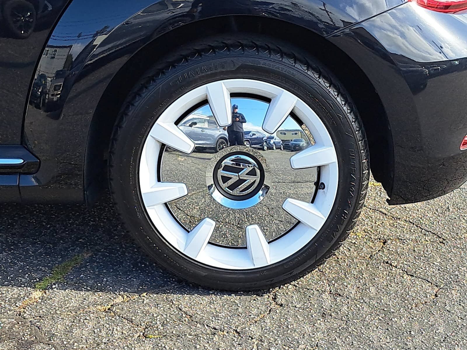 Used 2019 Volkswagen Beetle 2.0T Final Edition SEL FWD image 35