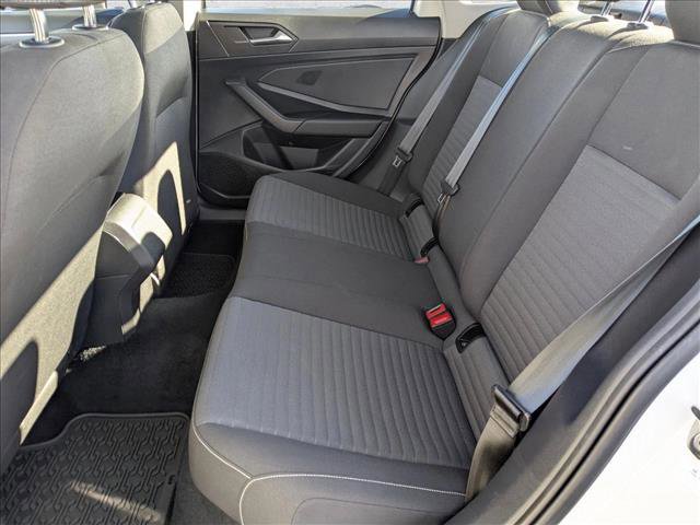 Used 2022 Volkswagen Jetta S image 17