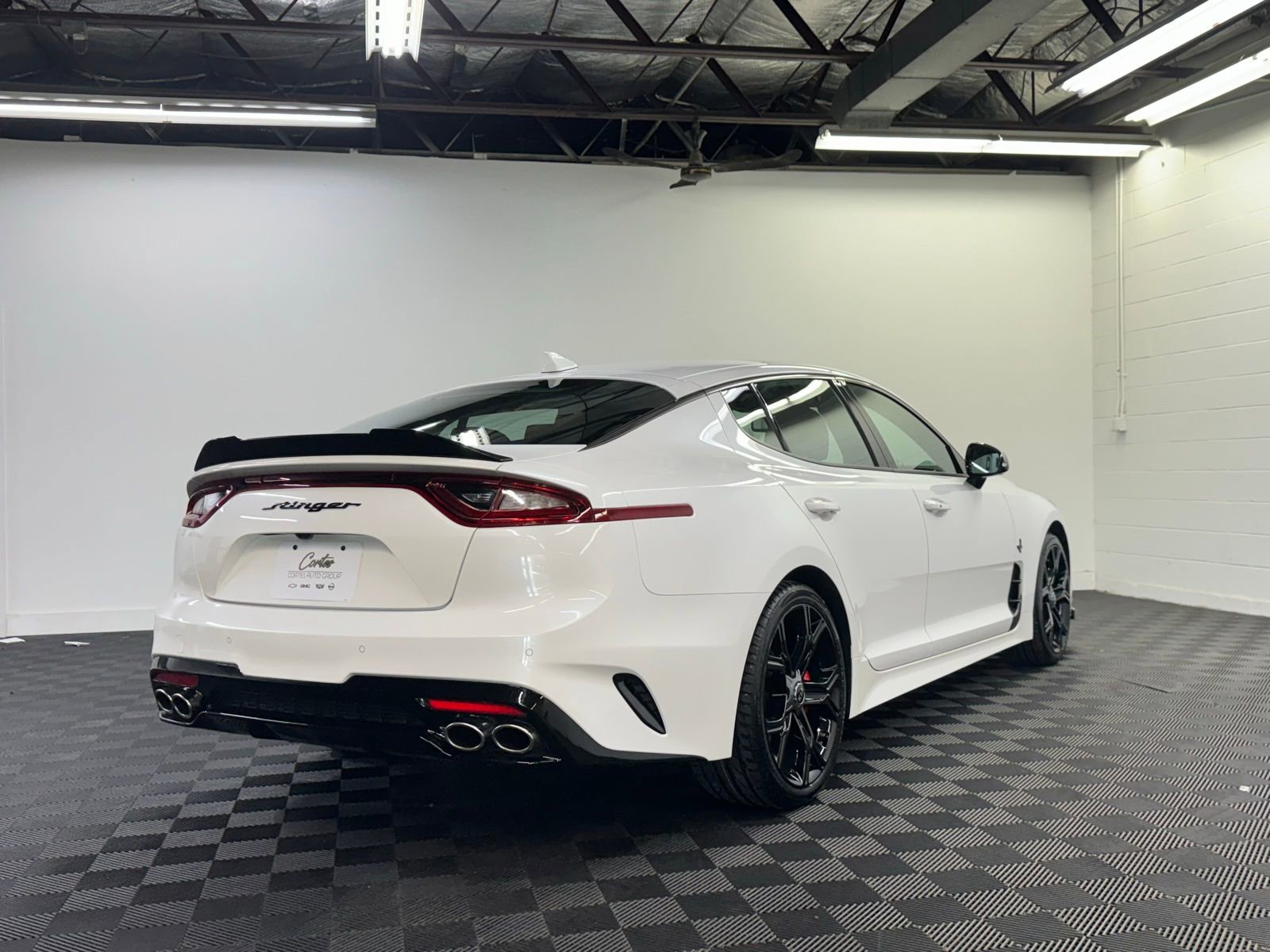 Used 2020 Kia Stinger GT2 image 2