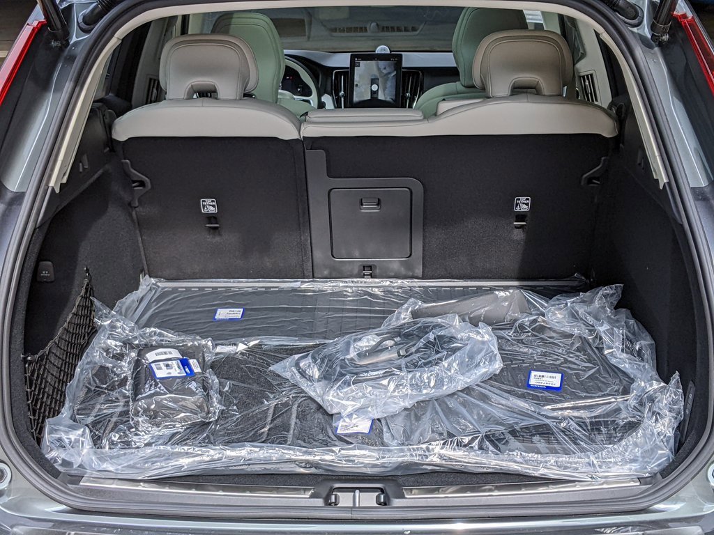 New 2026 Volvo XC60 T8 Ultra image 26