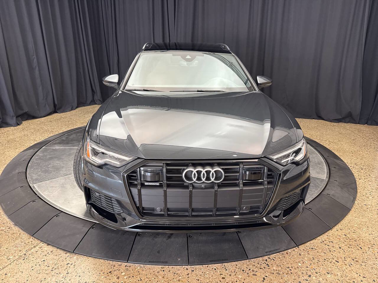 Used 2024 Audi A6 Premium Plus w/ Executive Package image 13