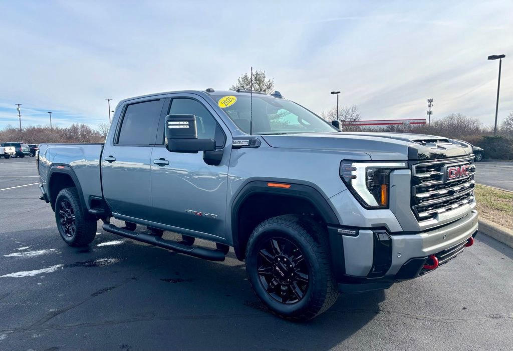 Used 2025 GMC Sierra 2500 AT4 w/ Technology Package image 9