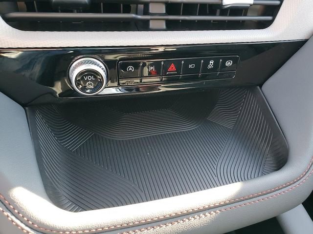 New 2026 Ford Explorer Active image 24