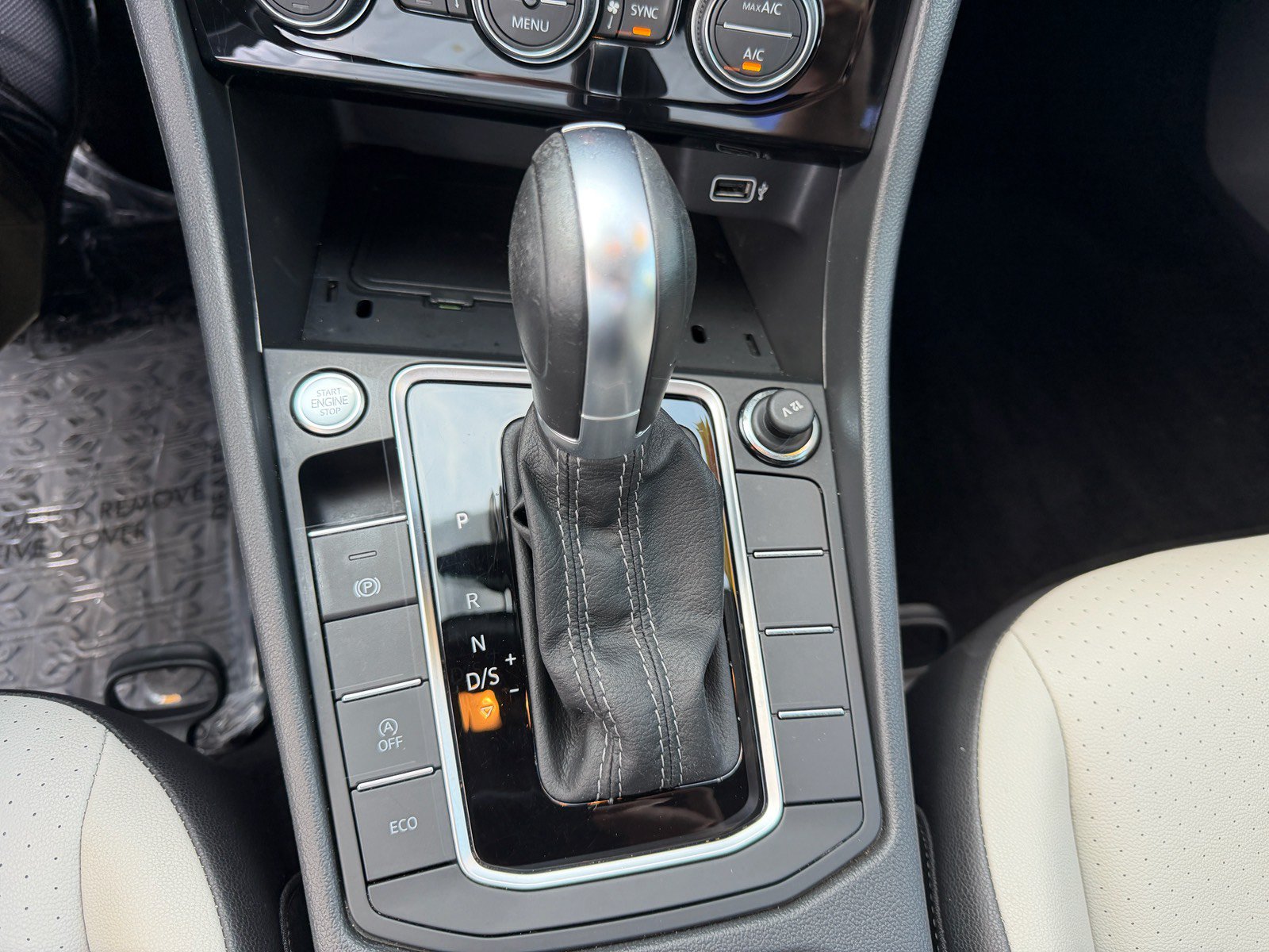 Used 2019 Volkswagen Jetta R-Line FWD image 20