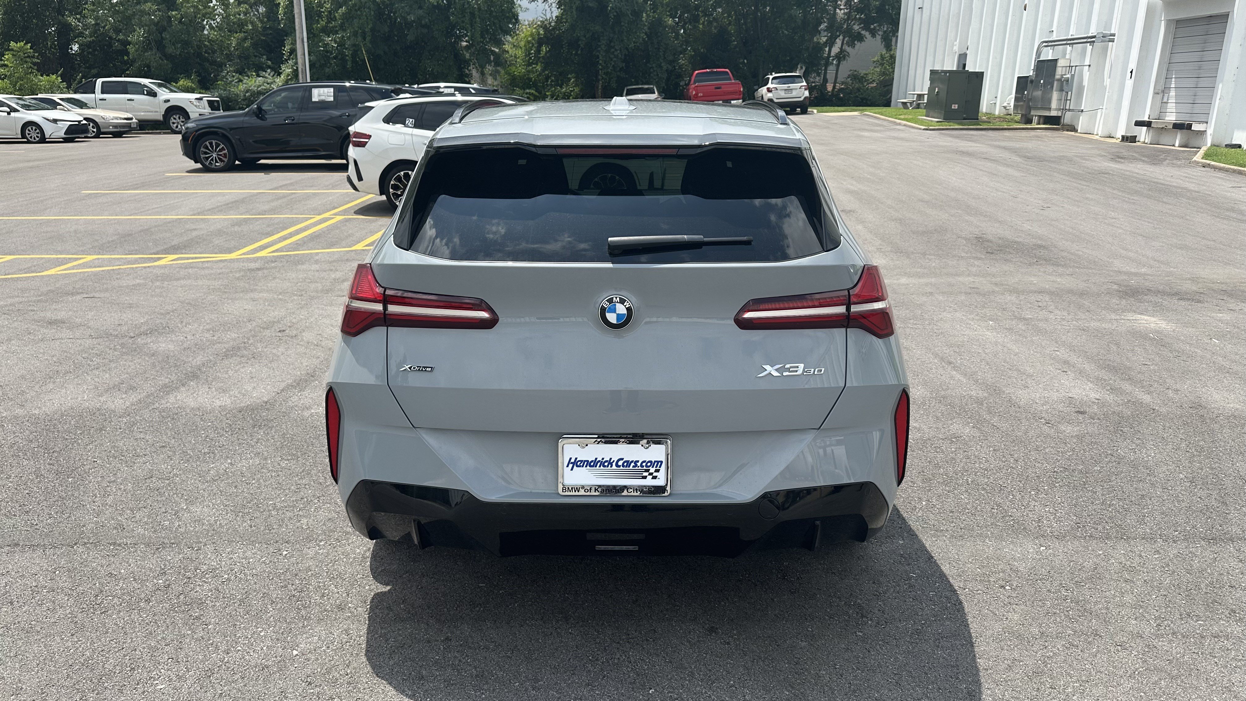 Used 2026 BMW X3 xDrive30i w/ Premium Package AWD/4WD image 9