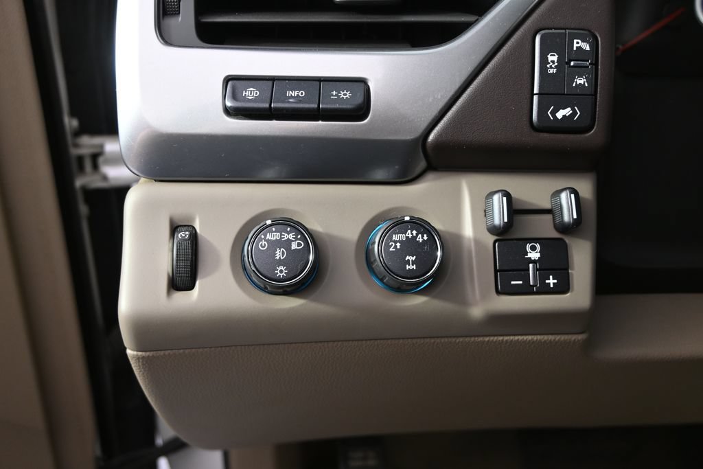 Used 2019 Chevrolet Tahoe Premier AWD/4WD image 25