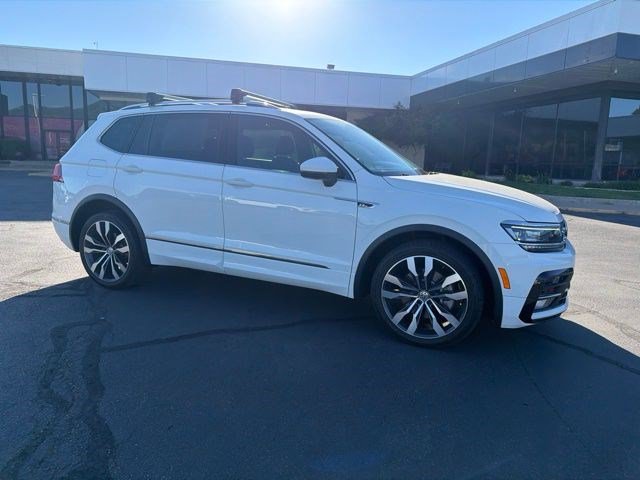 Used 2021 Volkswagen Tiguan SEL Premium R-Line w/ 3rd Row Seat Package AWD/4WD image 3